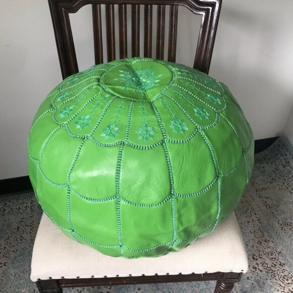 Green x large embroidered Moroccan handmade pouf - Picture 5 of 14